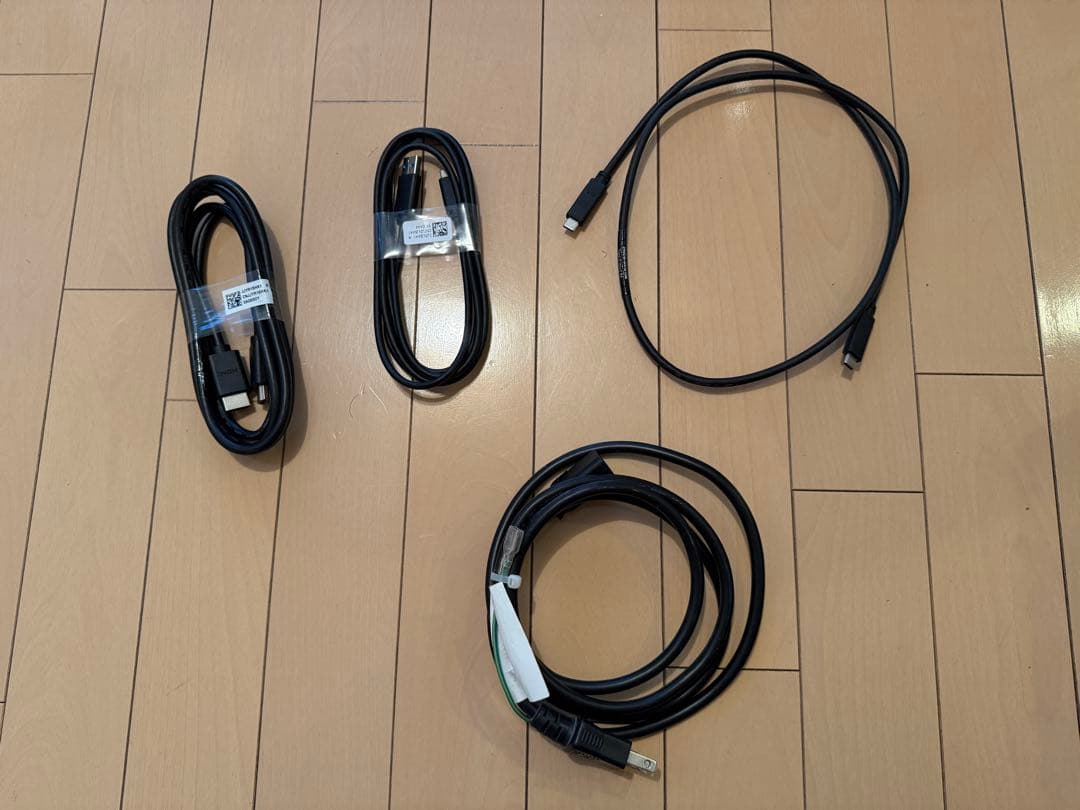 DELL U2720QM 27インチモニター