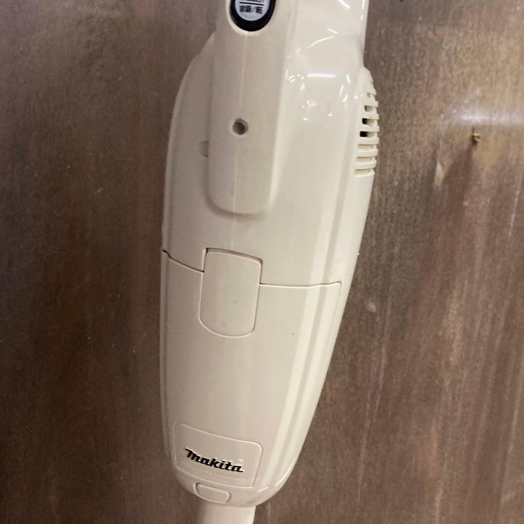 C-5マキタ Makita コードレスクリーナー 充電式クリーナー 掃除機 手持