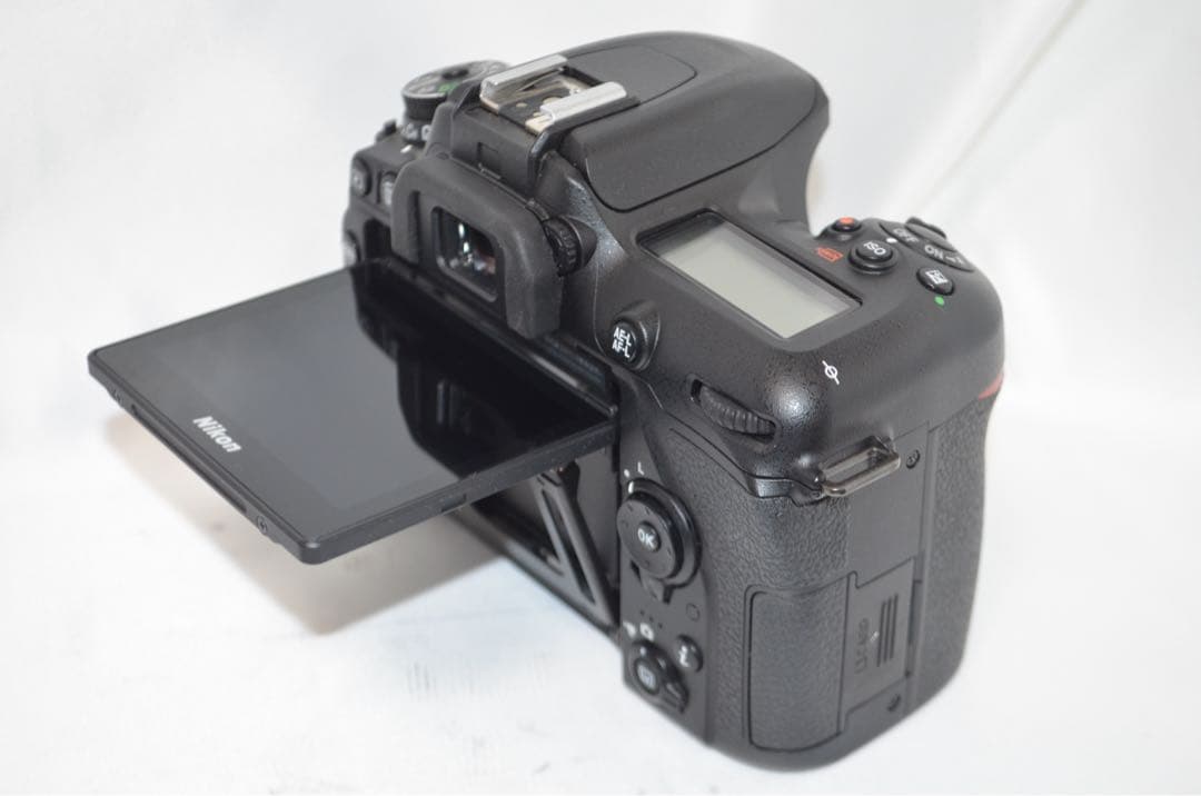 滅多にないシャッター数4300回以下 Nikon D7500☆Wi-Fi搭載