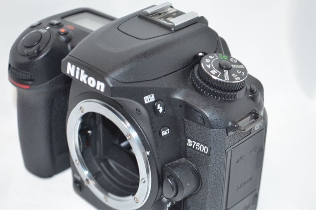 滅多にないシャッター数4300回以下 Nikon D7500☆Wi-Fi搭載