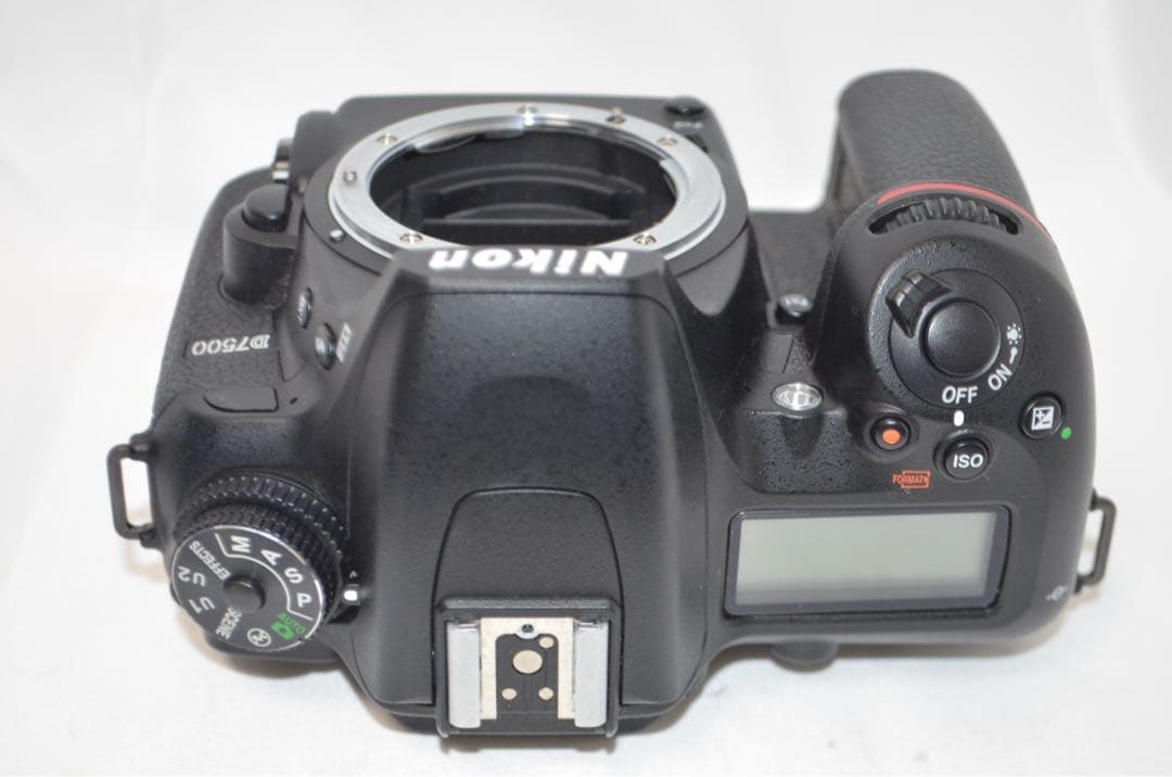 滅多にないシャッター数4300回以下 Nikon D7500☆Wi-Fi搭載