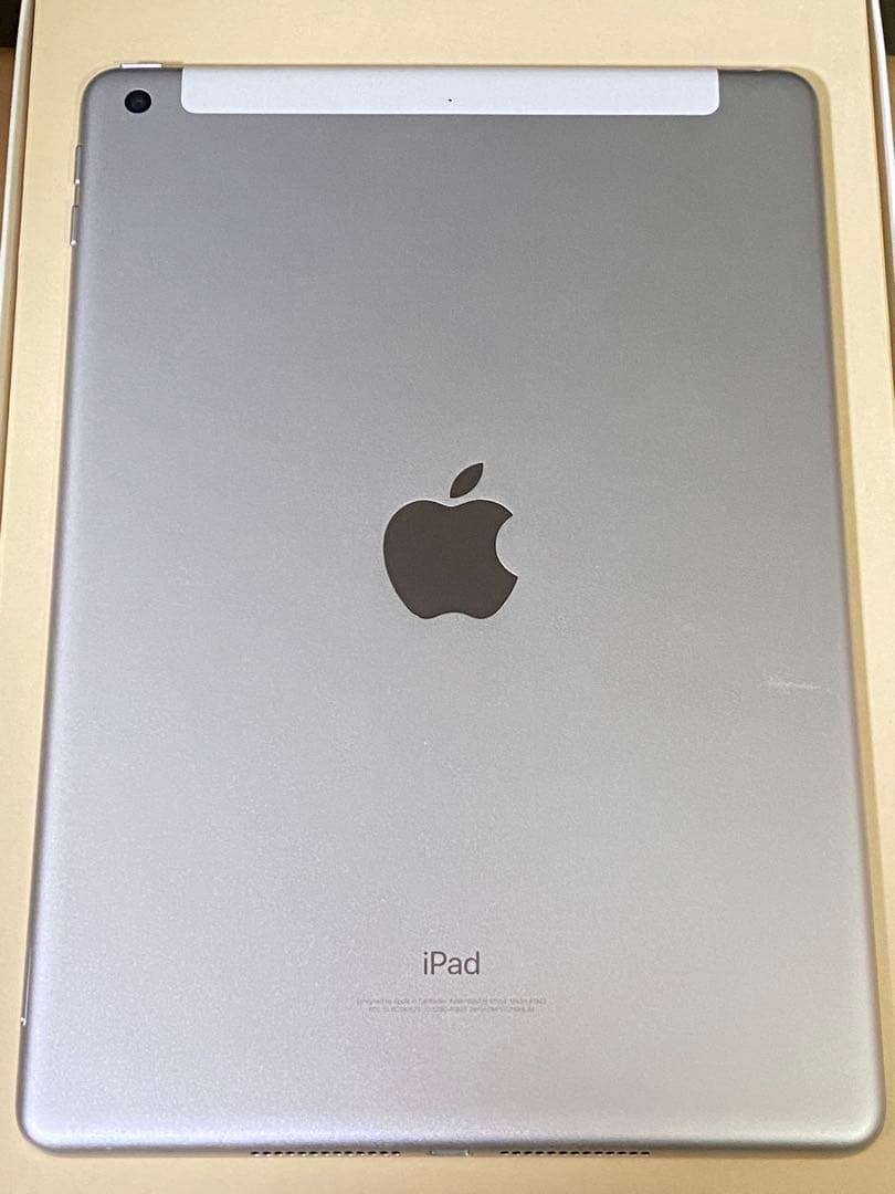 【本日限定】iPad5 Silver 128GB バッテリー最大容量100%