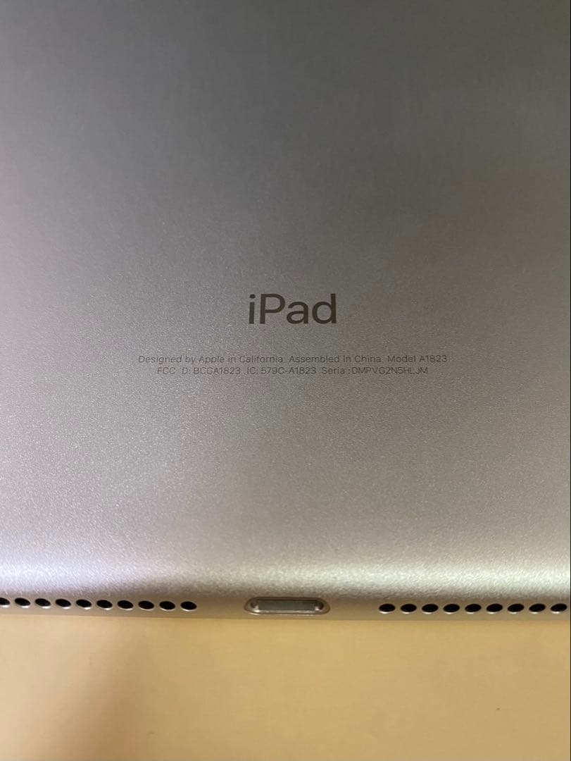 【本日限定】iPad5 Silver 128GB バッテリー最大容量100%