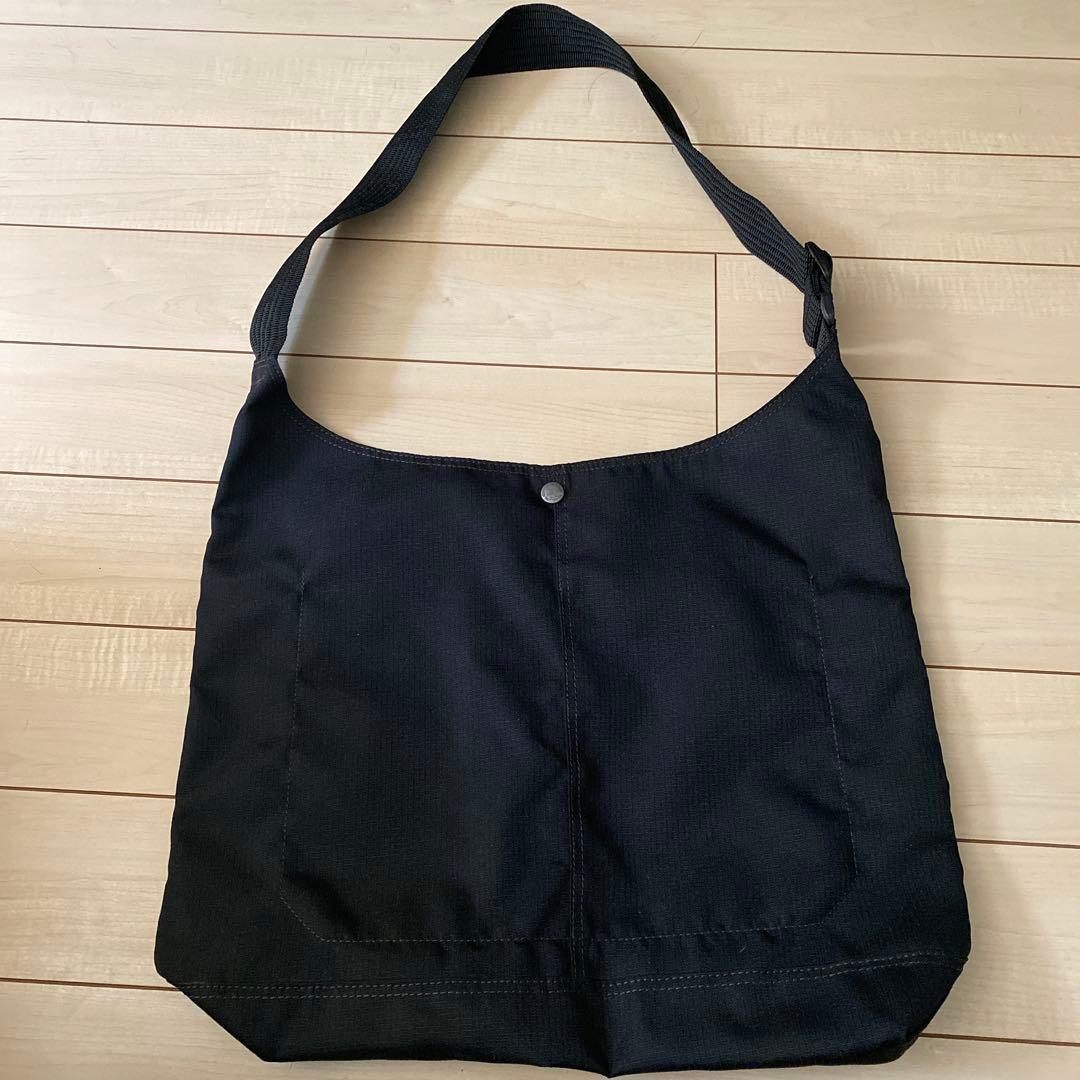 N.B.H.D. ブラックショルダーバッグ　NEIGHBORHOOD