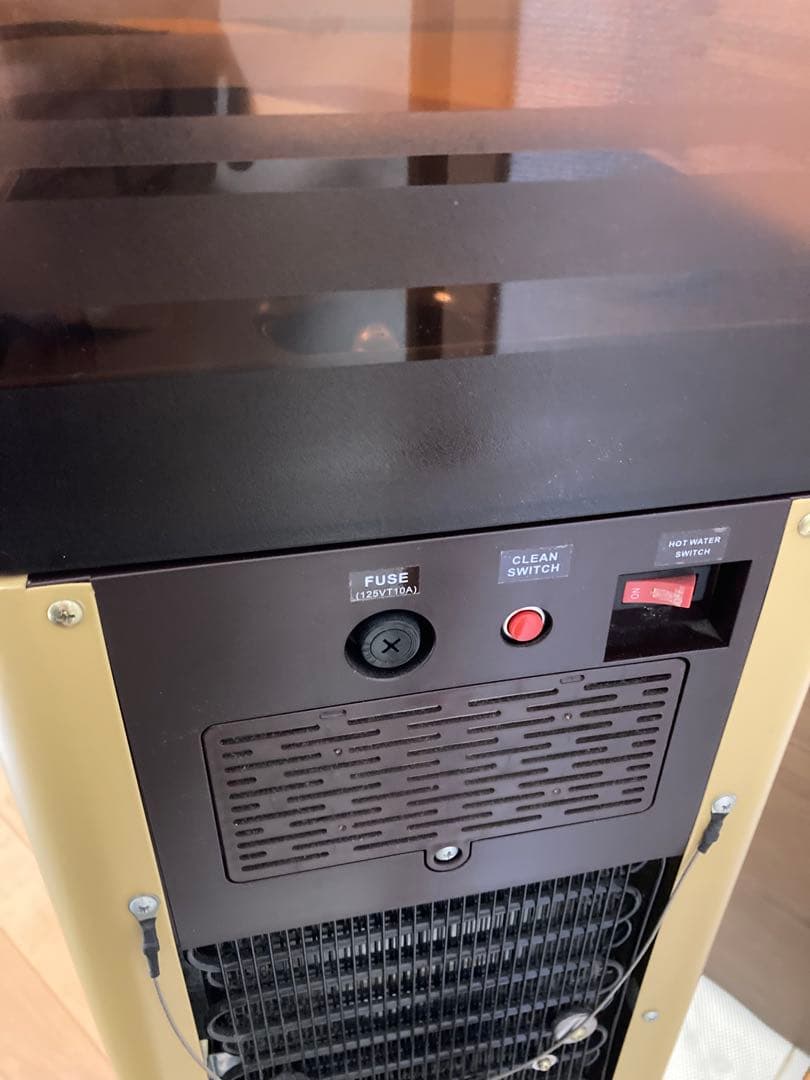 プレミアムウォーターサーバー　 アマダナ