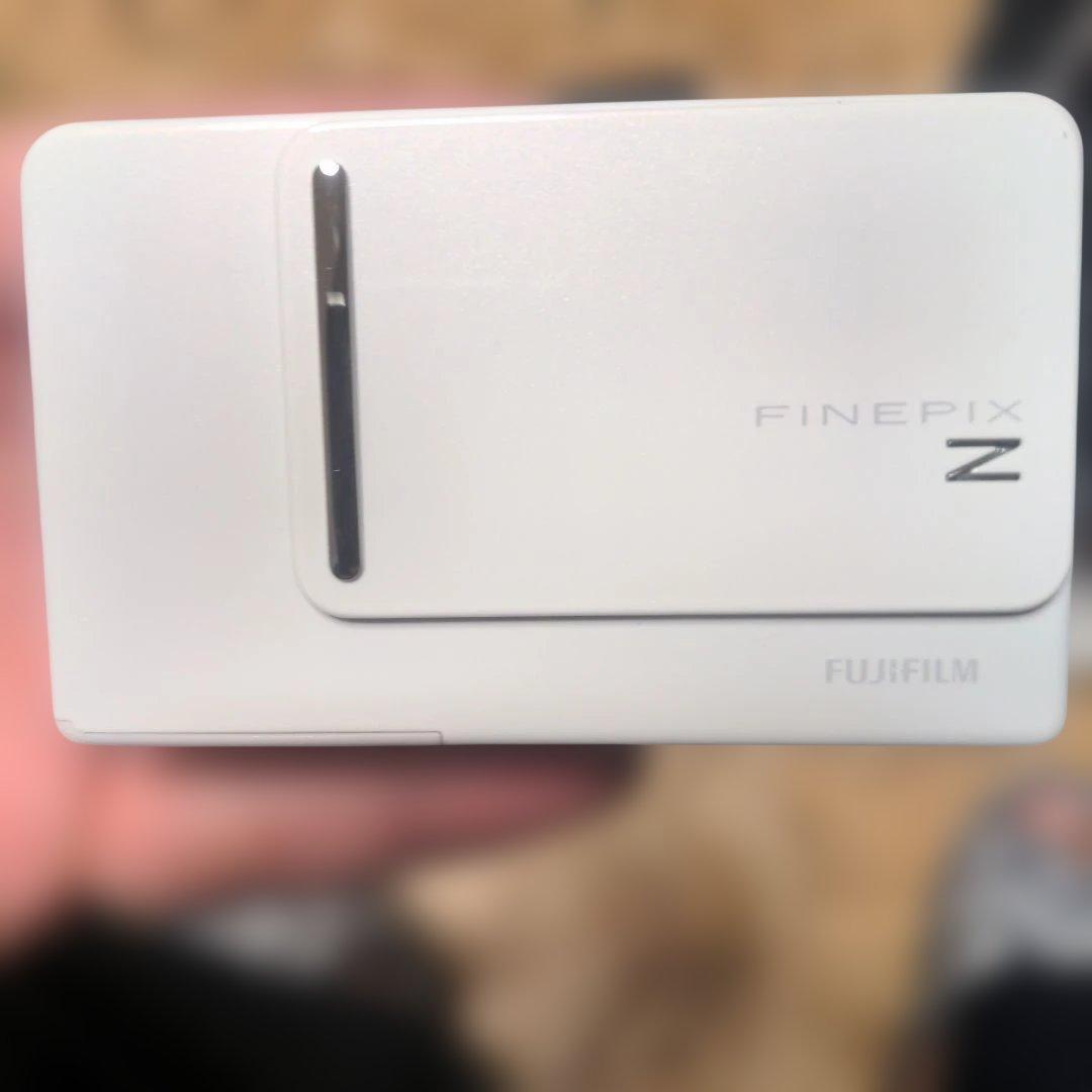 FUJIFILM　FINEPIX　Z300