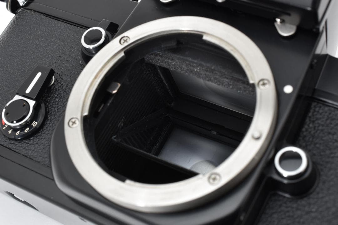 動確済 超美品 ニコン nikon F2 +50mm f/1.4 Ai #695