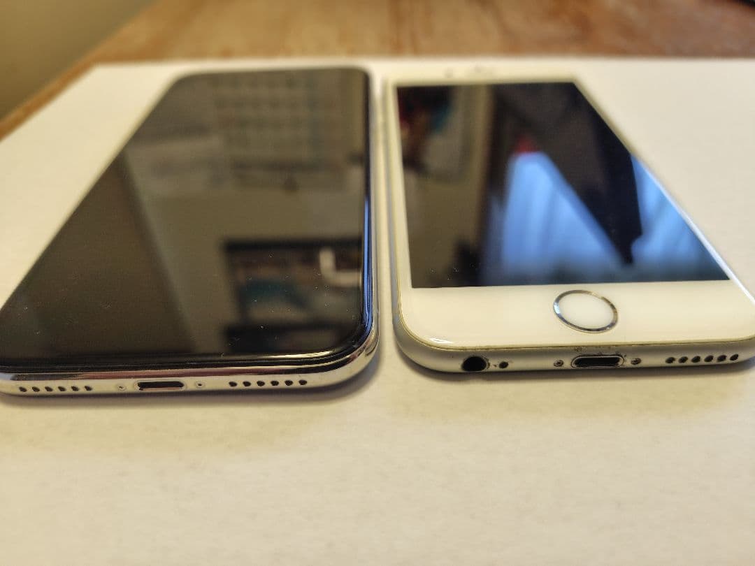 iPhone 6s シルバー & iPhone 10 ホワイト セット