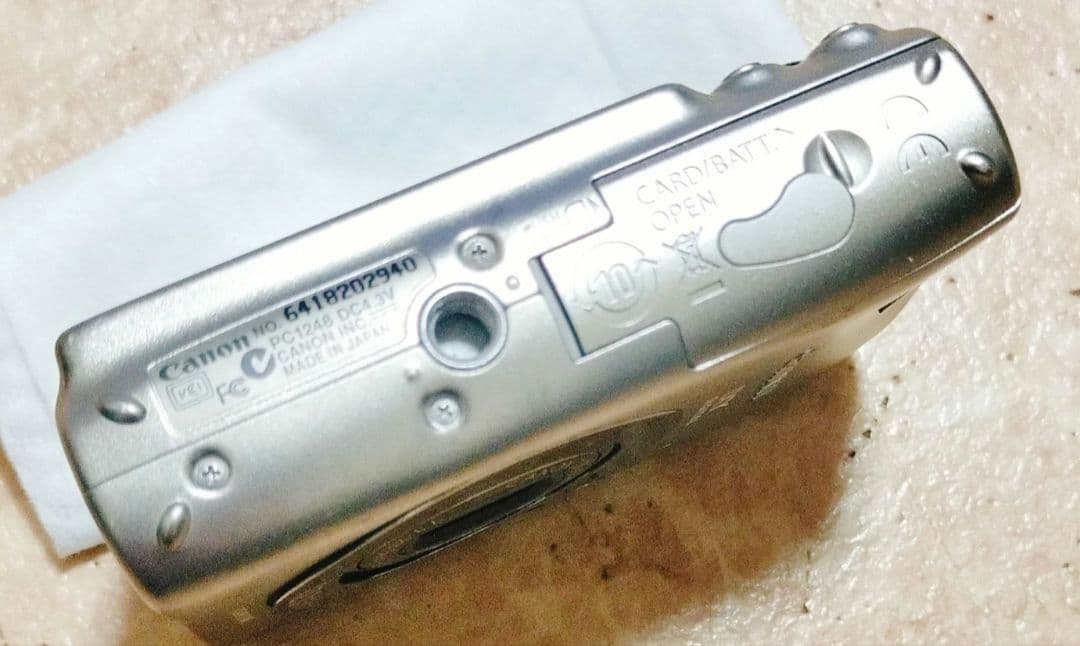 CANON IXY 2000IS　デジタルカメラ　ジャンク