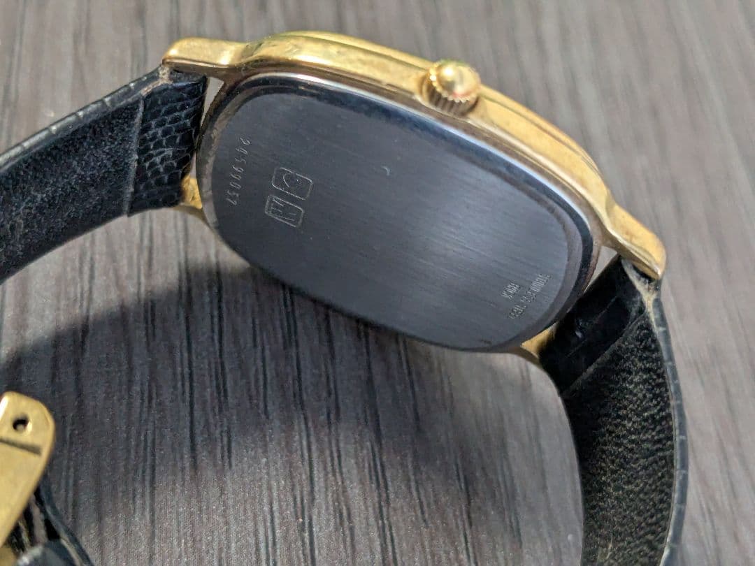 LONGINESの腕時計になります