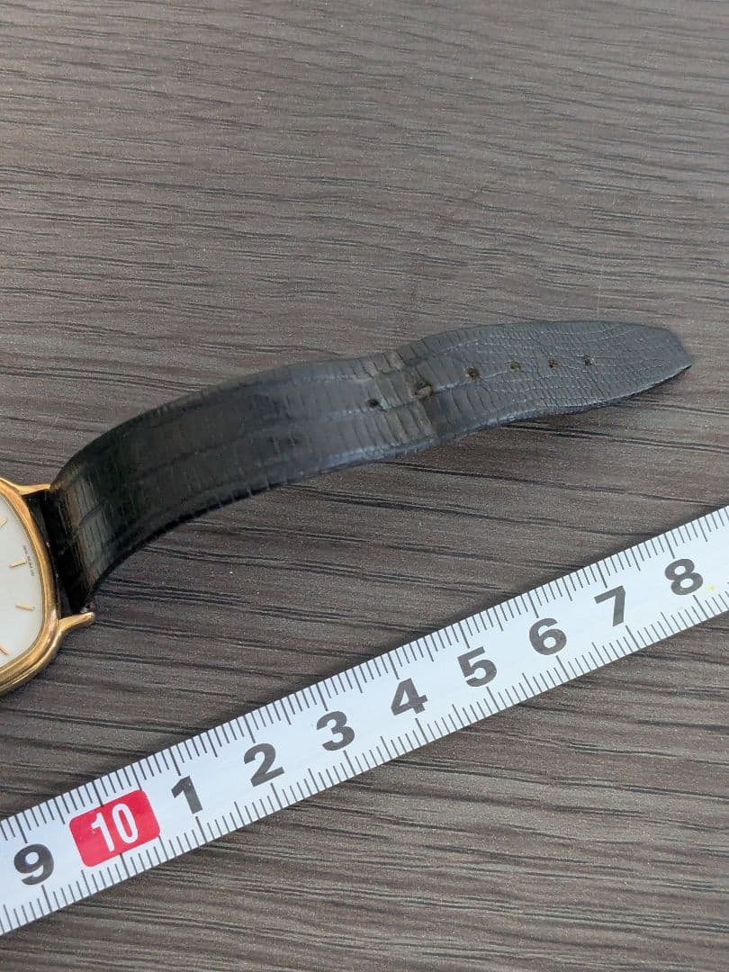 LONGINESの腕時計になります