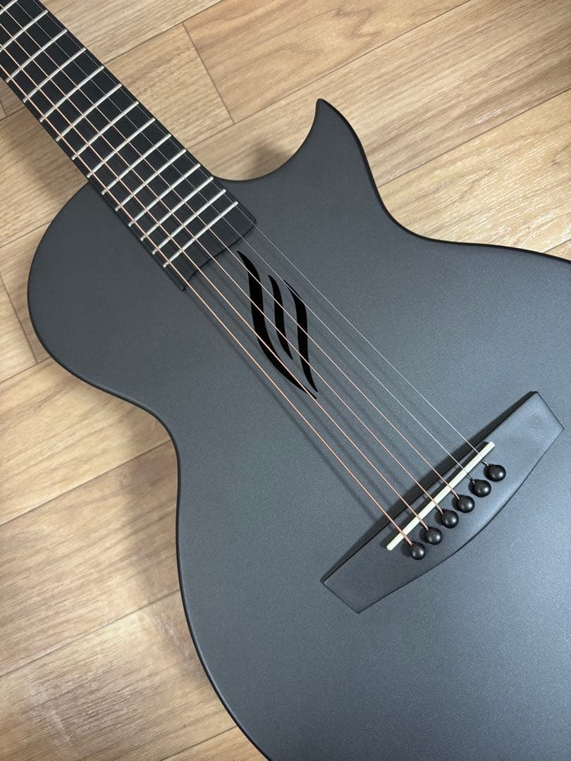 Enya Nova Go マットブラック アコースティックギター ケース付き