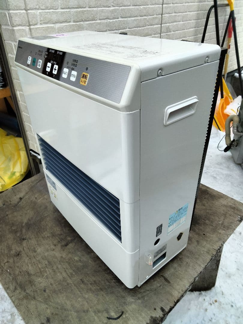 札幌発コロナFF温風石油ストーブ！品番「FF‐VG4214S」2015年式中古品