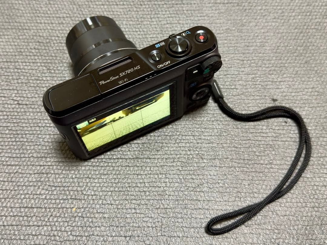 【極美品・付属品完備】Canon PowerShot SX720 HS
