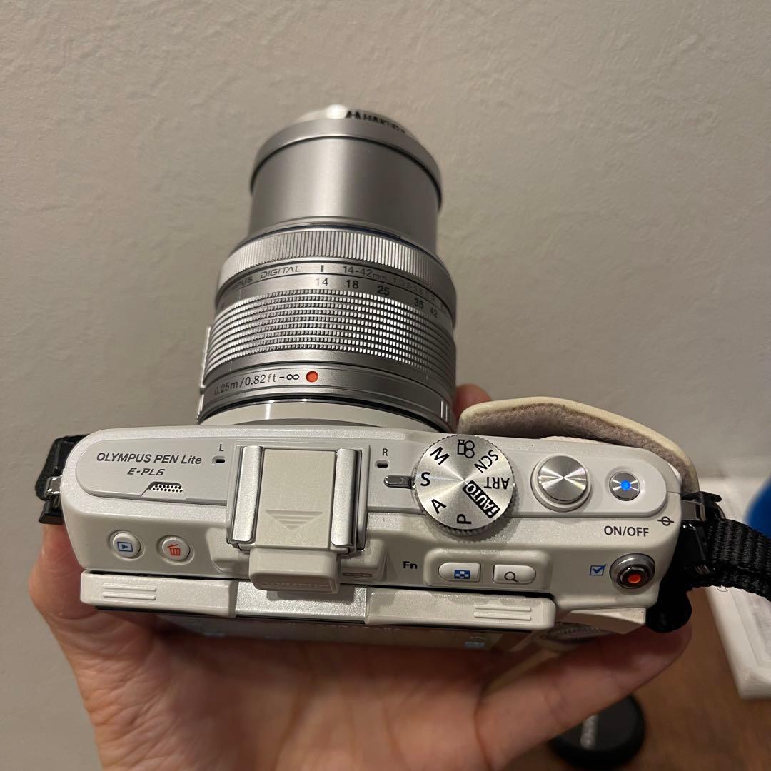 OLYMPUS PEN Lite E-PL6 ダブルズームキット