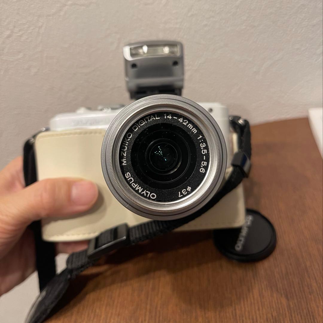 OLYMPUS PEN Lite E-PL6 ダブルズームキット