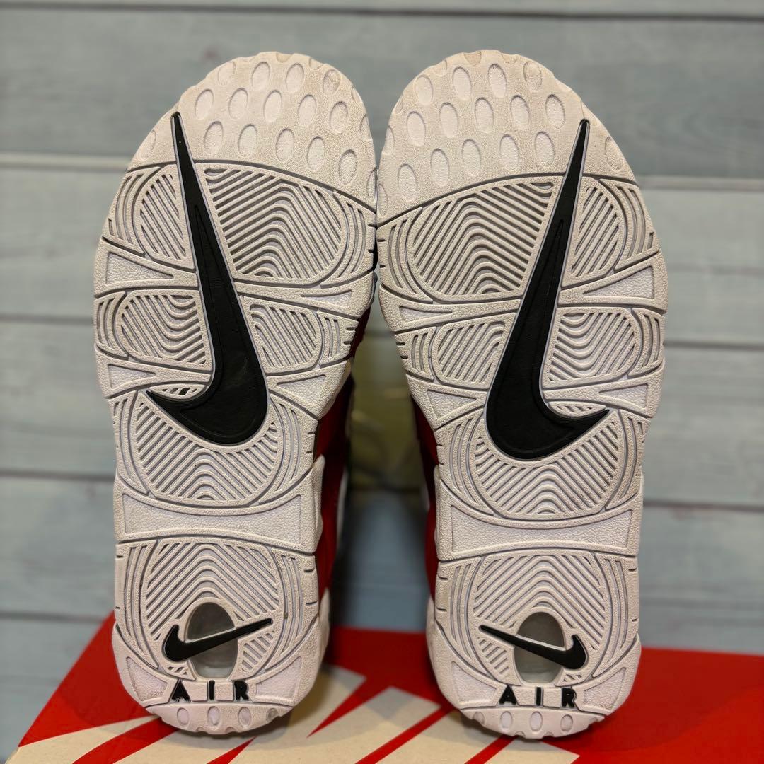 靴 Air More Uptempo Black and Varsity Red