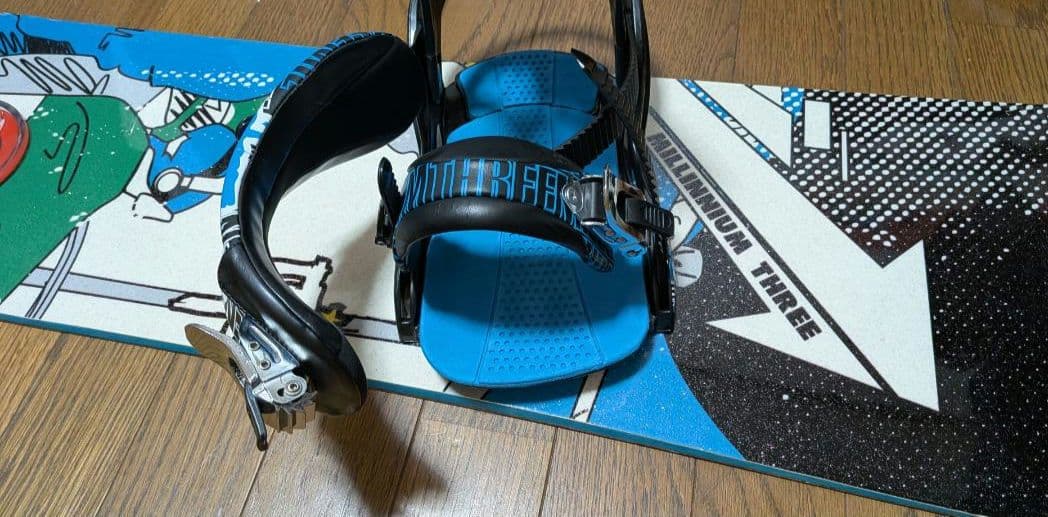 美品セットケース付M3 151cm スノーボード SHREDTASTIC 初心者