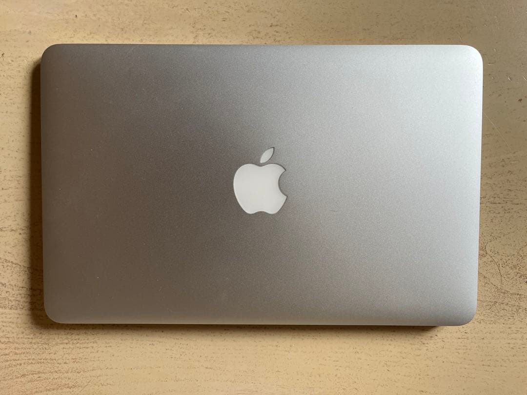 MacBook本体 Apple MacBook Air 11-inch Early 2015