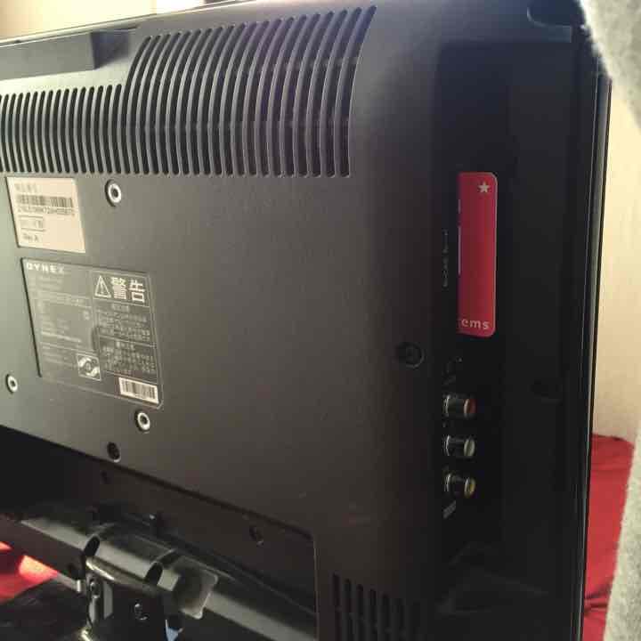 19インチテレビ！ 2011年製です。リモコン付！