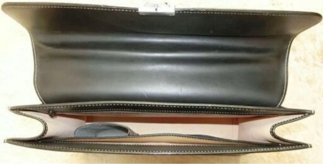 Kitamura レザーブリーフケース