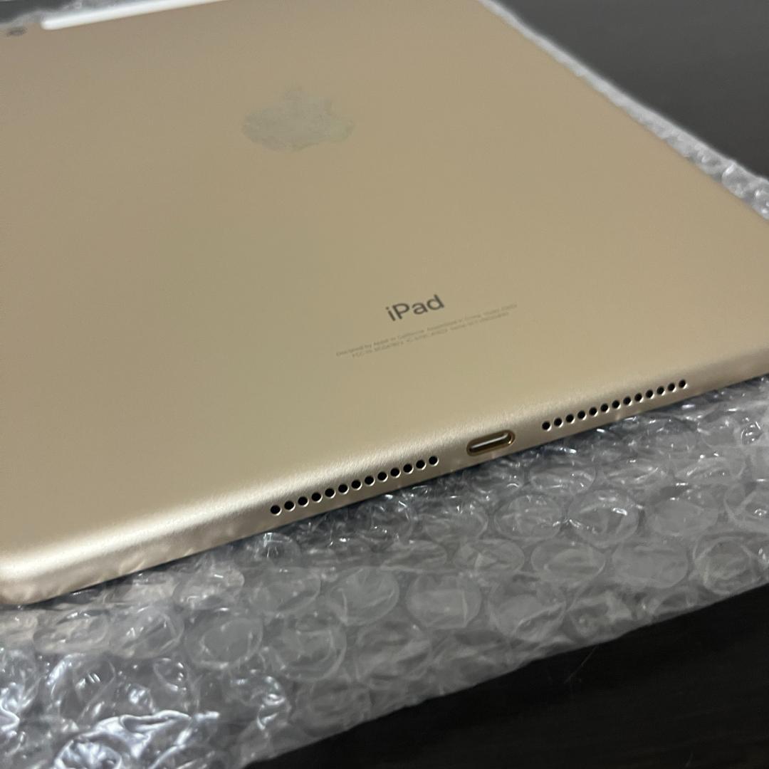 【中古】ドコモ iPad 5 Wi-Fi+Cellular 32GB【動確済】
