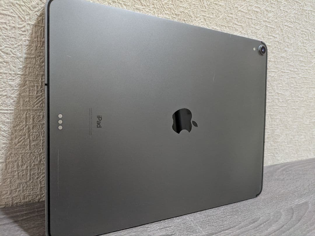 【ジャンク】iPad pro 第3世代 12.9インチ 充電に難アリ