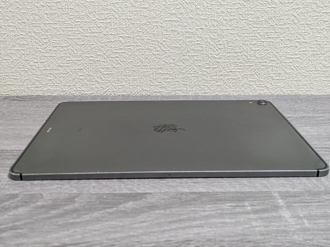 【ジャンク】iPad pro 第3世代 12.9インチ 充電に難アリ