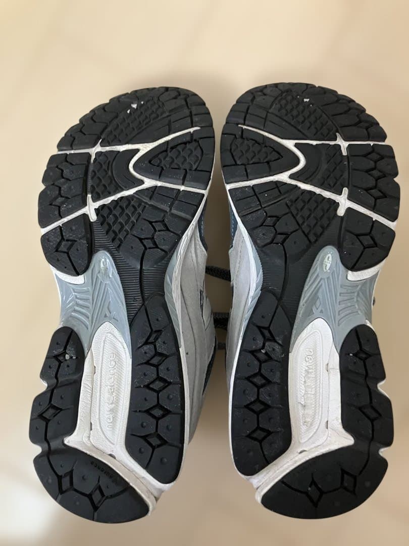 靴 New Balance 2002R 26.5cm