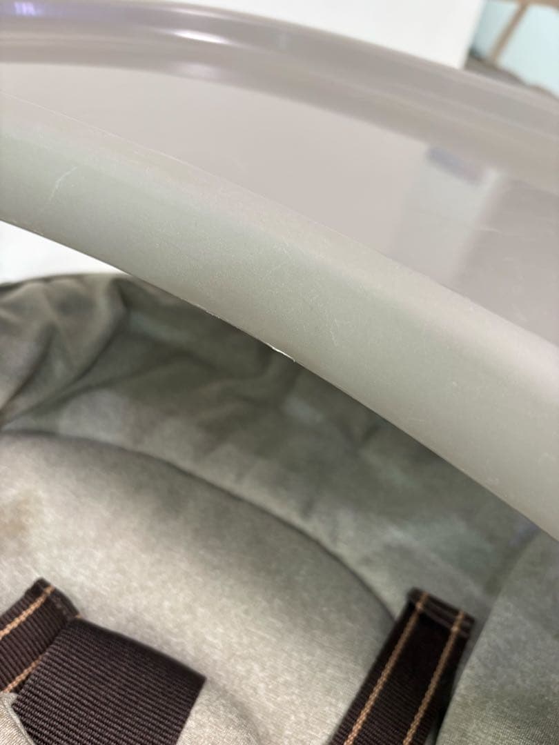 電動調整機能付きベビーチェア グレー