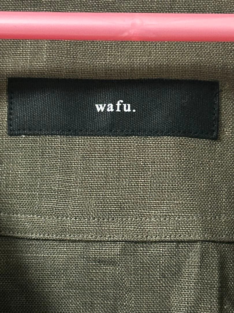ま*け様 極美品 wafu.ついつい手を入れたくなるポケット付きボタンダウンシャ