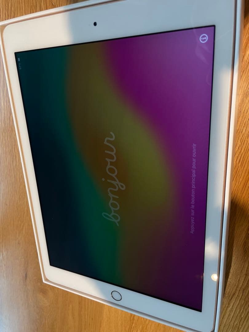 iPad (第6世代) Wi-Fiモデル 32GB シルバー MRJN2J/A