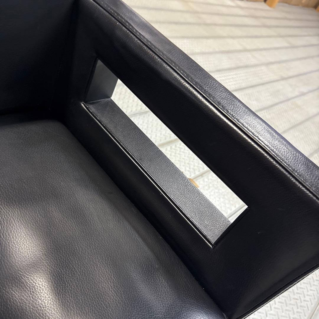 Cassina カトリーヌメミアームチェア【定価32万】