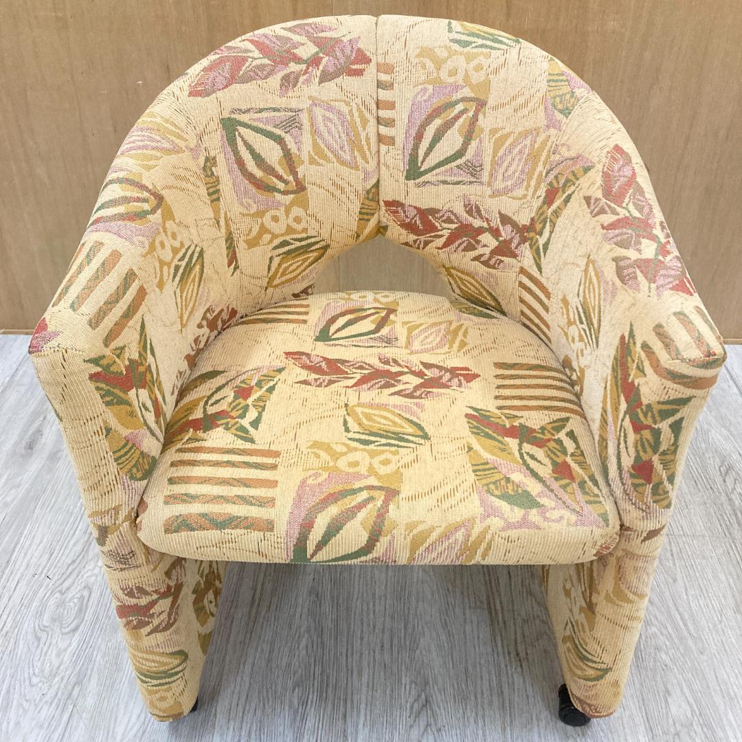 フクラ　ラウンジチェア　ソファ　椅子　アームチェア　キャスター付き　A