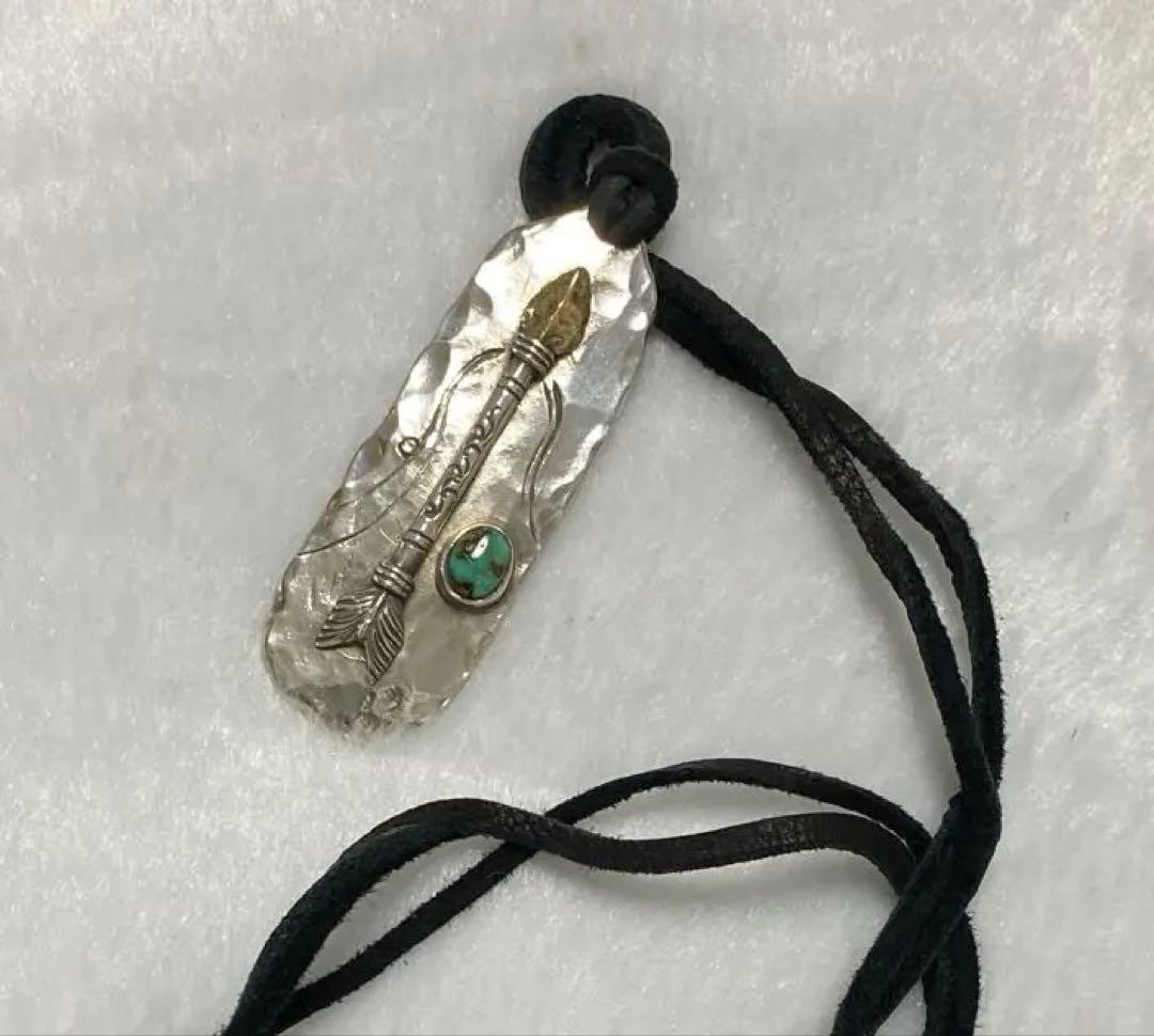 《一時的にお値下げ》矢モチーフ ネックレスチャーム