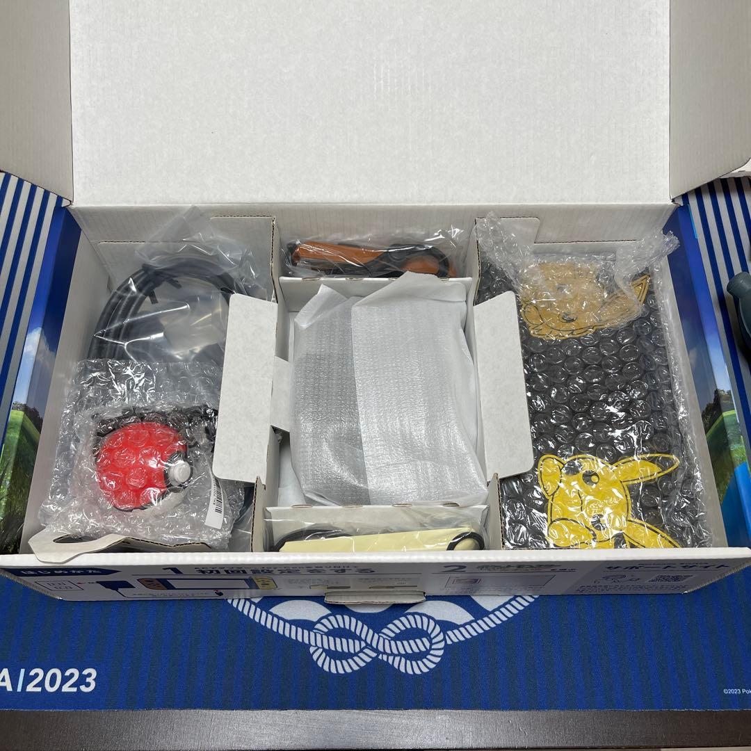 レッツゴーピカチュウ　ミュウ入りモンスターボールPlus付