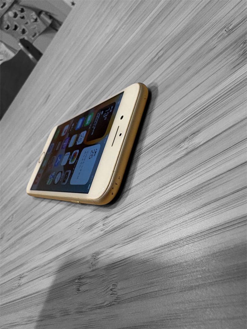 iPhone 8 64GB シルバー 美品 動作良好 インスタ投稿に抜群