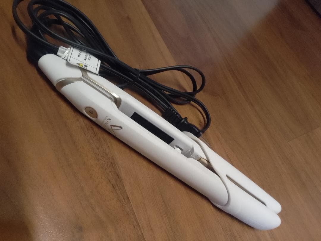 キヌージョ 絹女 ヘアアイロン