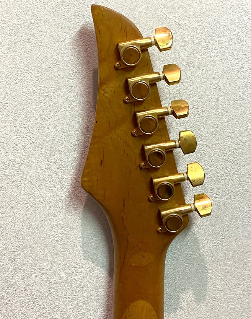 貴重なゴールドパーツ！Photogenic ストラトタイプ エレキギター