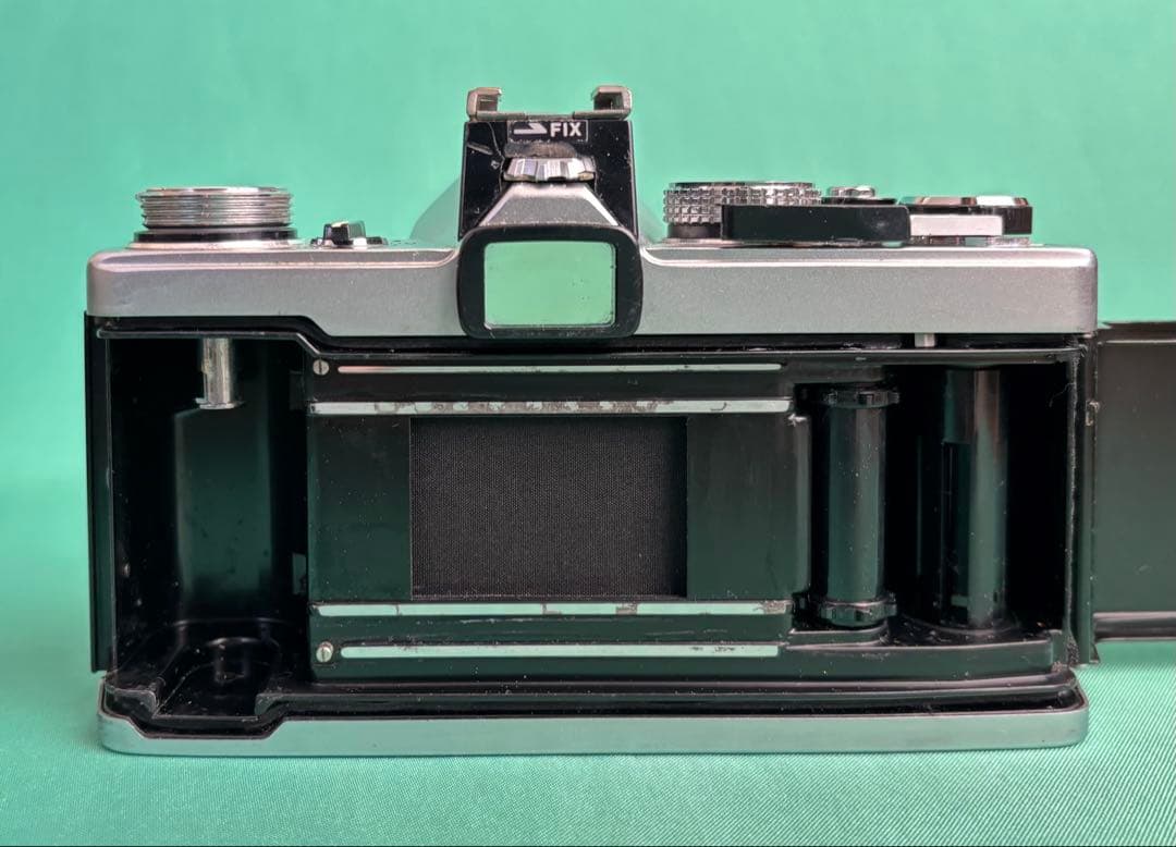 ★ OLYMPUS OM-1 (革ケース付)+ ★ 標準レンズ 50mm