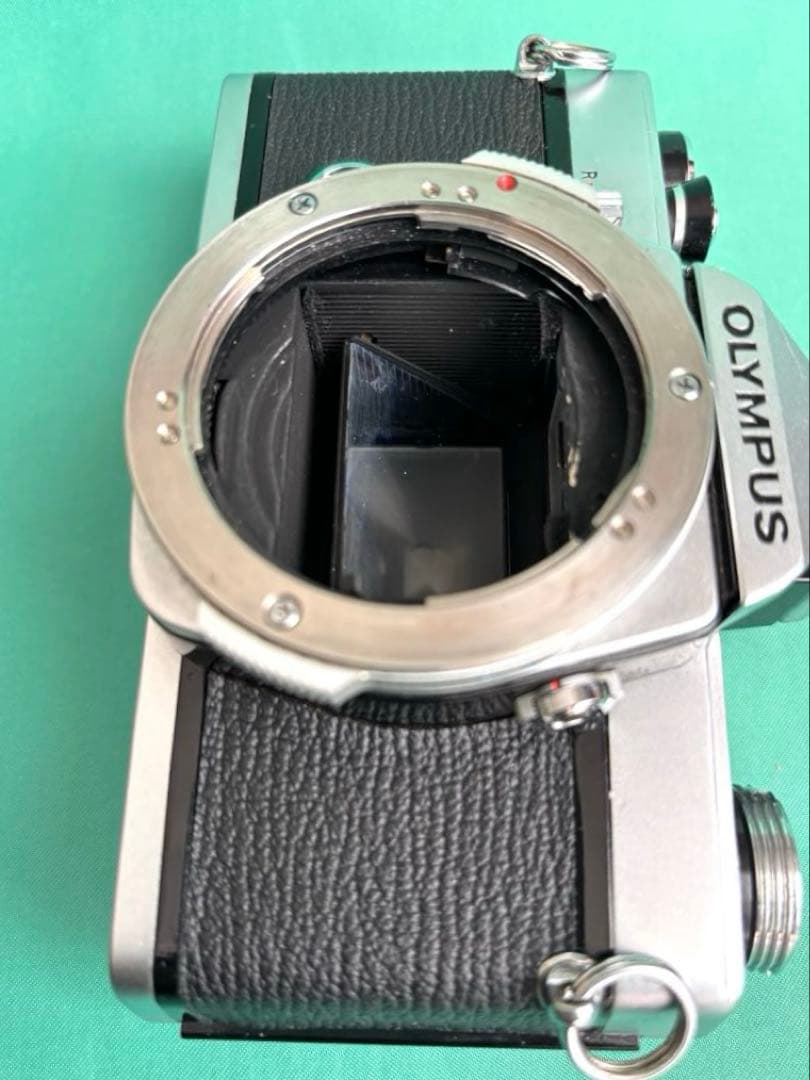 ★ OLYMPUS OM-1 (革ケース付)+ ★ 標準レンズ 50mm