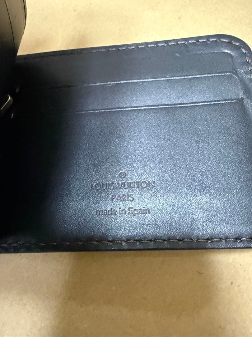 ルイヴィトンマネークリップ 折り財布