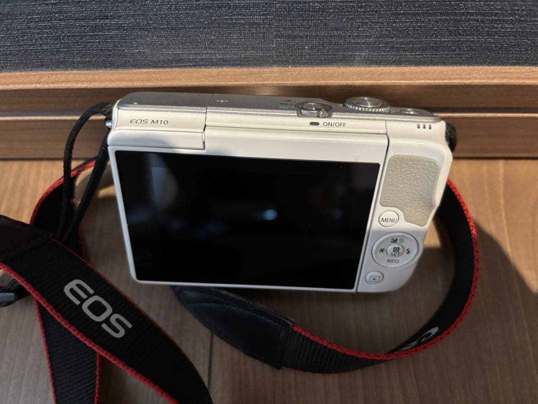 Canon EOSM10 ダブルレンズキット ホワイト