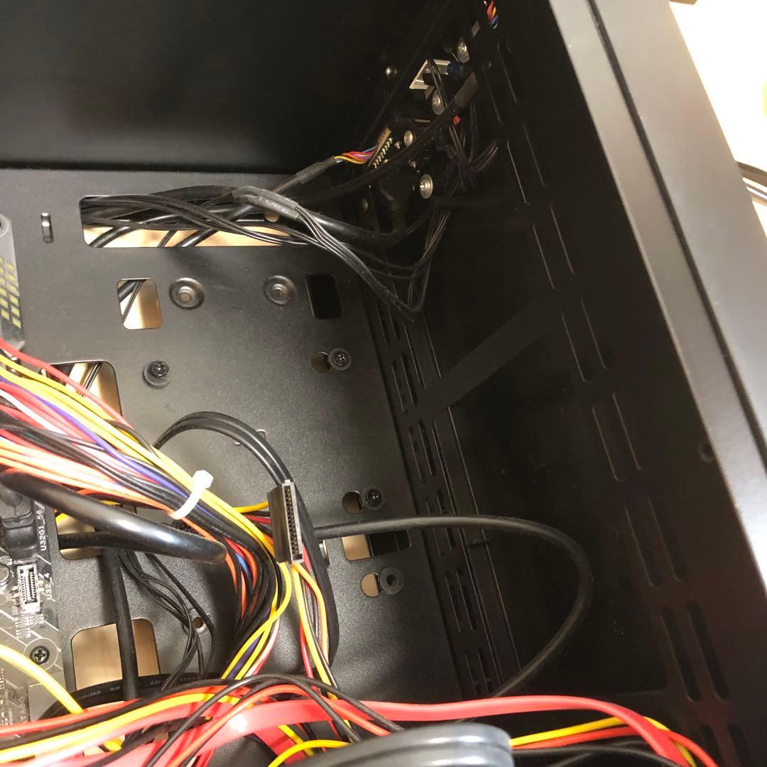 デスクトップPC 本体のみ（SSDレス、Windows11レス）