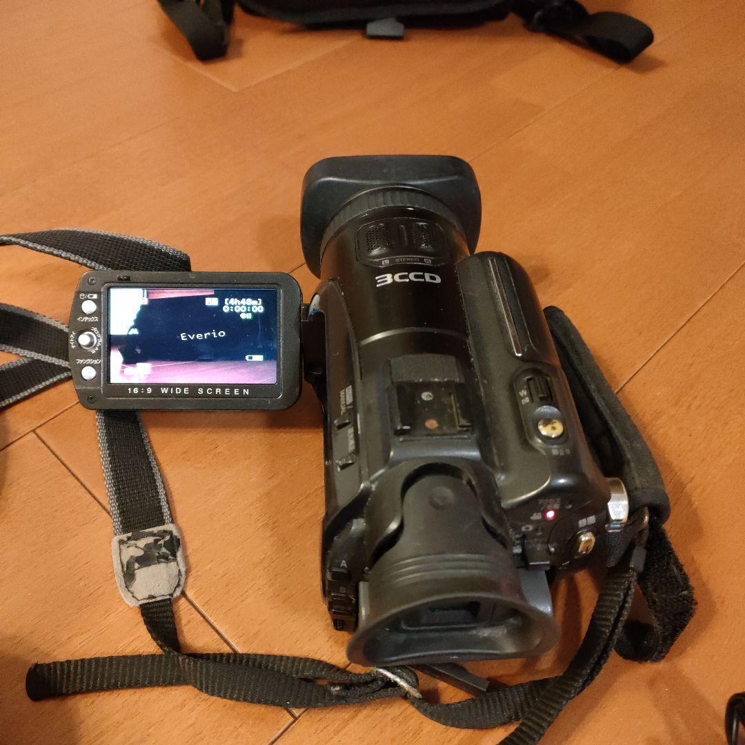 ビクター　Everio 3CCD ビデオカメラ HDD記録　GZ-HD7-B