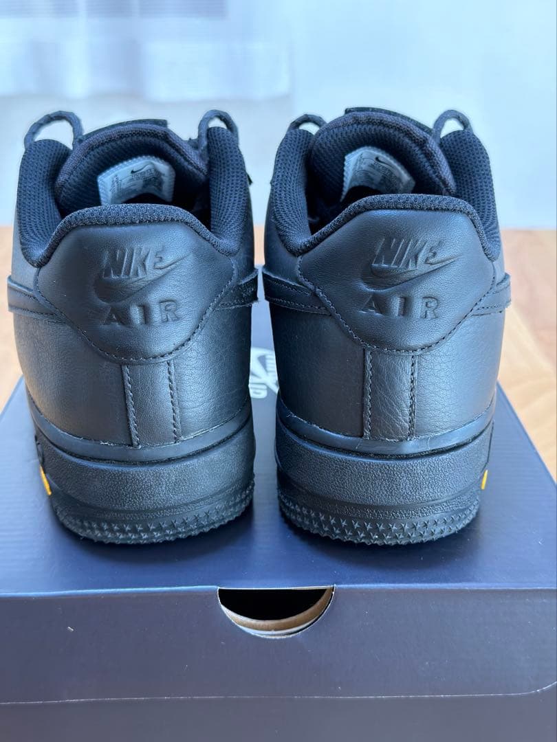 靴 NIKE AIR FORCE 1 GTX Vibram