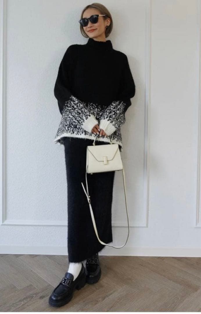 完売品　美品✨ELLIE エリー　グラデーション　ニット　セーター