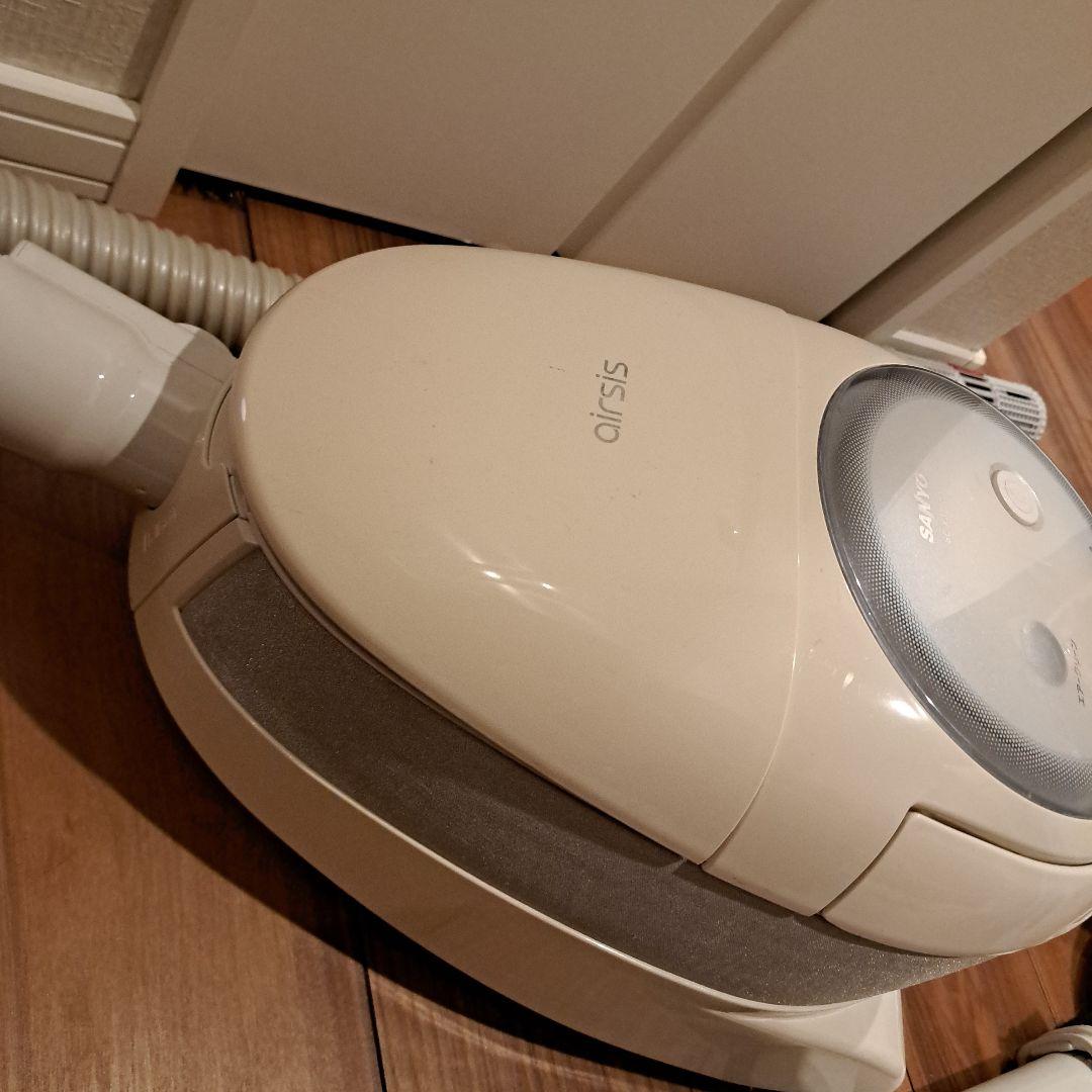 SANYO　airsis 空気清浄機能付き 掃除機
