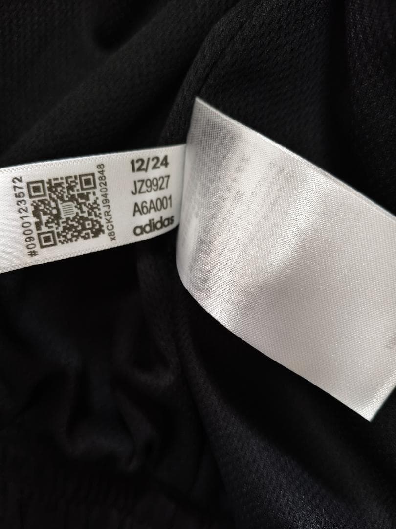 adidas フード付きジャケット 黒 M