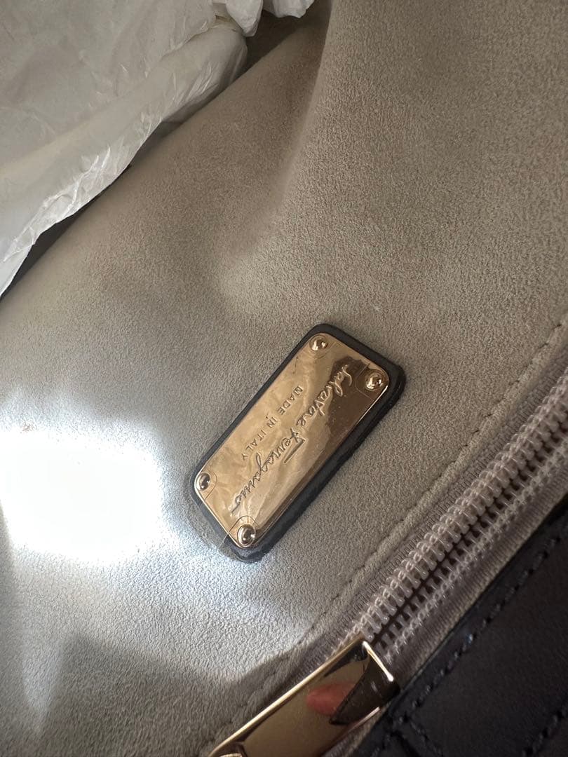 値下げしました！フェラガモのファーバック